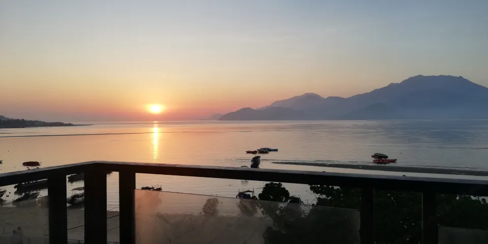Bit Times Sea View Inn