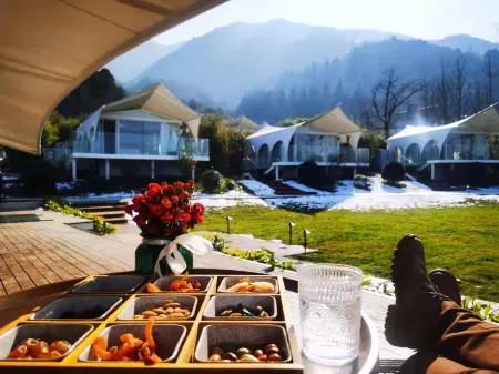 Tangyuan Hot Spring of Fenghuang, mount Taibai