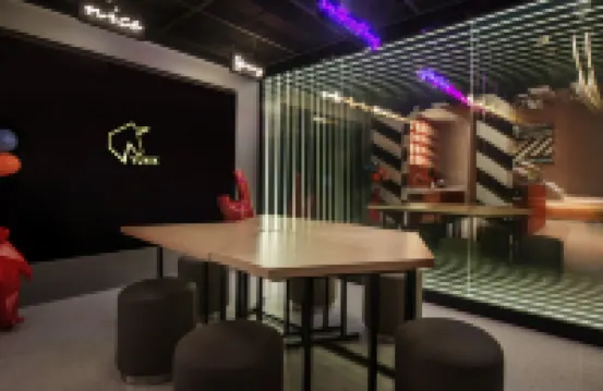 YUNIK E-sports Hotel (Shanghai Yan'an West Road)