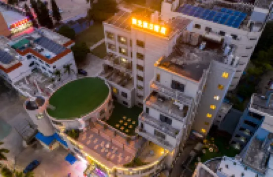 Sunshine Holiday Hotel（Beihai Silver Beach Beach Park）