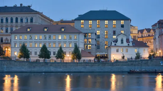 Four Seasons Hotel Prague