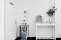 Bear House · Guomao Premium Audio-Visual Homestay (Kaili Guomao Shopping Mall)