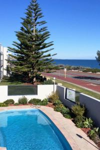 Hotels Near Sunglass Hut Myer Joondalup 