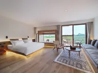 MUNWOOD WHITE VILLA Hotel dekat CPC Chengdu Longquanyi District Committee Party School