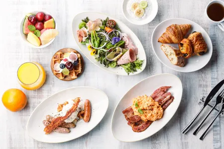 Oriental Hotel Okinawa Resort & Spa Отели рядом с достопримечательностью «Bankoku Shinryokan»