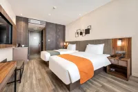 Homeinn Plus Hotel (Xining Bayi East Road Fourteenth Middle School) Hotels in Xining