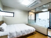 Sanbangsane Hotels near Hamel Monument