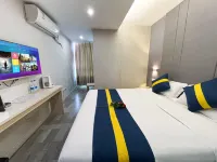 Meeting Residence (Dalingshan Town Shop) - Inns