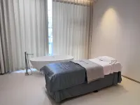โรงแรมราวด์เรท จูรง - ที่มีสปา