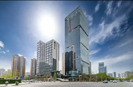 Roland Ritz Hotel Отели рядом с достопримечательностью «Tian'ehu Park»