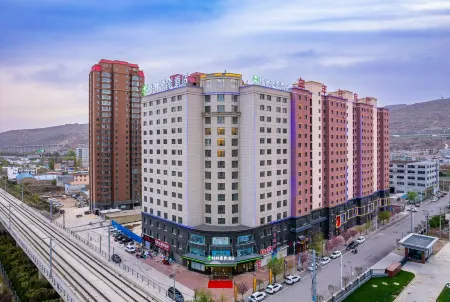 GreenTree Inn (Tianshui Qin'an High-speed Railway Station) Отели в г. Цинань