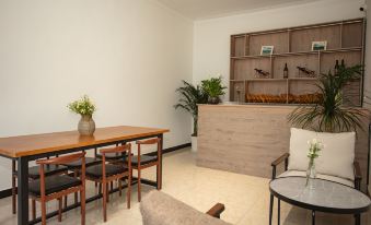 Zaihaiyifang Sunrise Seaview Homestay (Dali Qihai Branch)