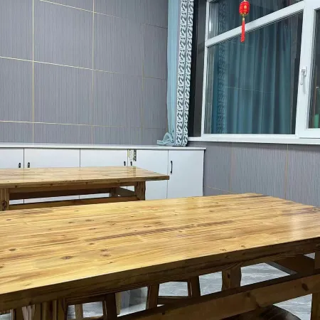 Xinzhan Hotel (Xining Datong West Railway Station)