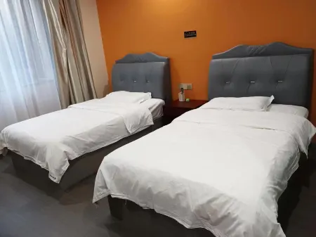 Yongshan Jiahe Hotel Отели рядом с достопримечательностью «Xiluodu Times Square»