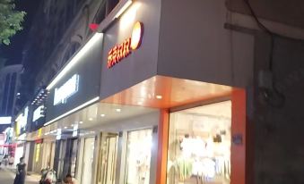 Deqing Juzhong Hotel