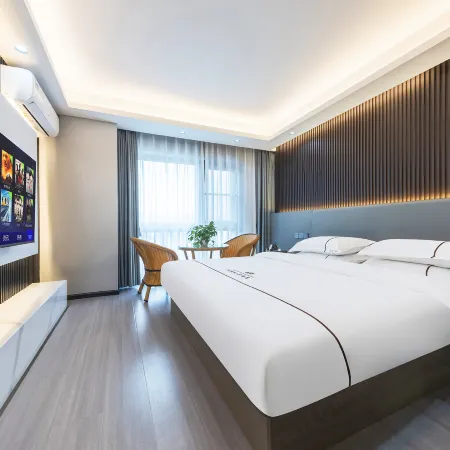 Lanbo Homestay (Kunming Sunac Dianchi Houhai)