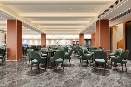 LOVE HOLIDAY HOTEL Отели рядом с достопримечательностью «Zhanjiang Bay Bridge»