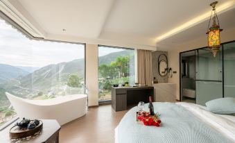 Mount Siguniang Cloud Mountain Stay