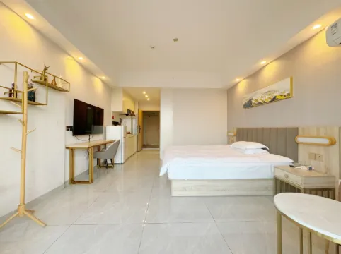 Luming Apartment (Ganzhou Songcheng South Gate Bubugao Square)