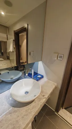 Yiyuan Box Resident Hostel (Tianfu International Airport Store)
