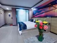 Xingkai International Apartment - Condos