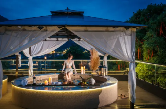 RelaxCan麗寬湯泉飯店（峨眉山風景區報國寺店）