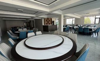 up Huayi Collection Hotel (Wulan Butong Jingqu)