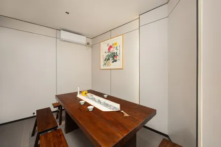 Huangshan Jinghe Mingsu (Huangshan Scenic Area South Gate Transfer Center) Отели рядом с достопримечательностью «Danxia Peak»