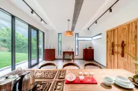 Sun & Moon Mountain B&B (Anhui South Sichuan Line Store)
