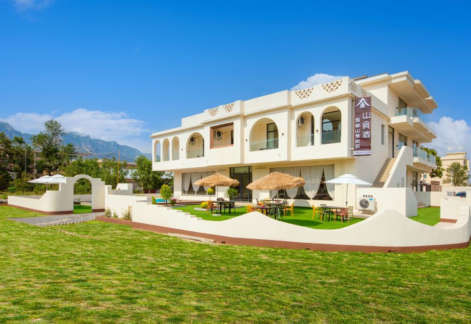 hotel overview picture