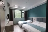 Hongxiang Hotel, Neixiang