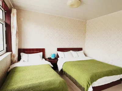 Weichang Jingsaiyuan Farm House Hotels near Mechanical Forest Farm
