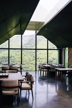 YUANSHE HEIKUANG PANDA VACATION RENTAL