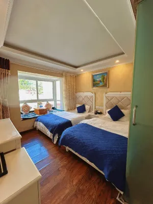 Kangding Fanju Homestay