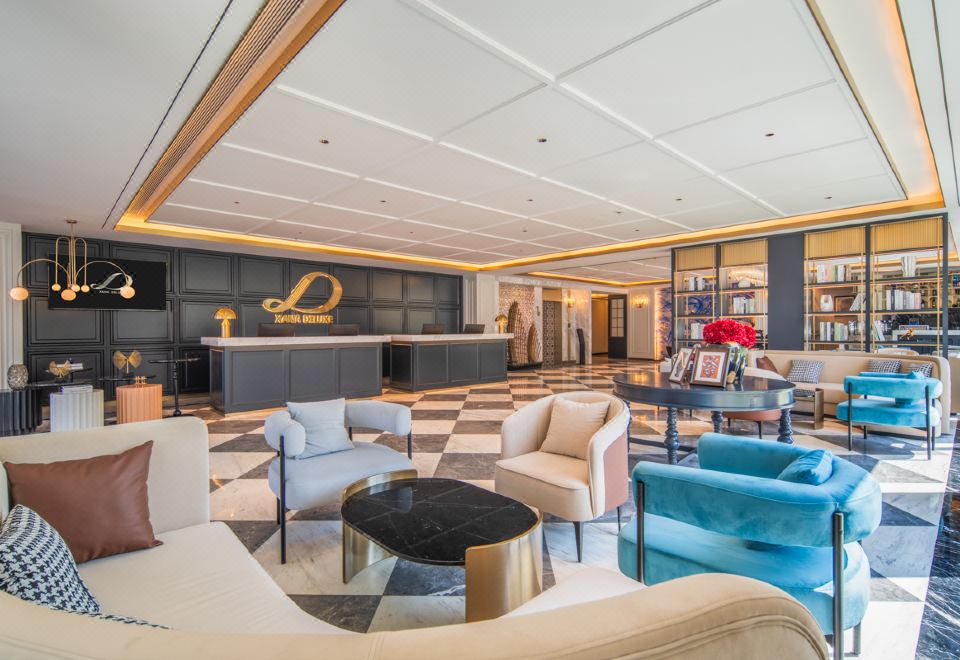 Xana Deluxe Hotel 로비