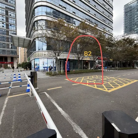 Fuzhou Jingyue Apartment (Dong Erhuan Taihe Plaza Zhuyu Metro Station Branch) Отели рядом с достопримечательностью «Фучжоу Третья Средняя Школа (Школа Хуан)»