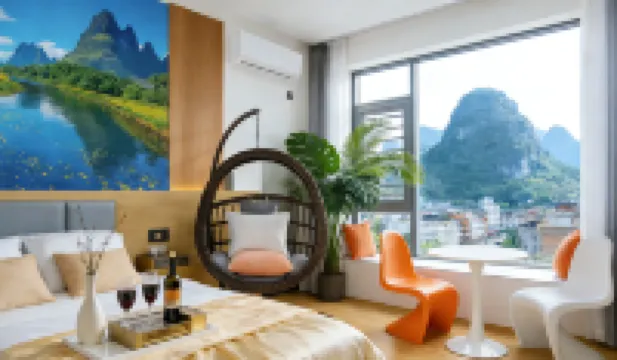 Milan • Serenity Haven Design Guesthouse (Nandan County Bus Terminal Jinfurong Plaza)