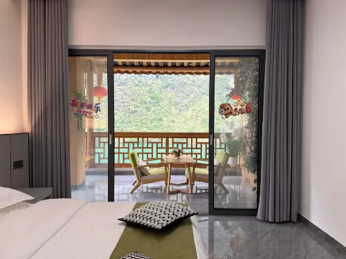 Shiyue Shiqi Homestay