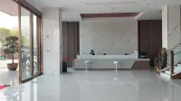 Qifeng Hotel