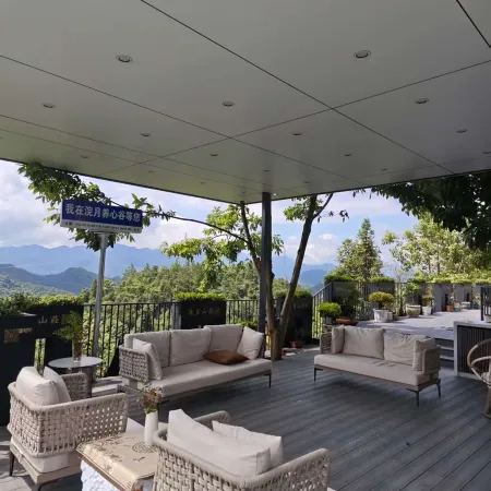 Huanyue Hotel