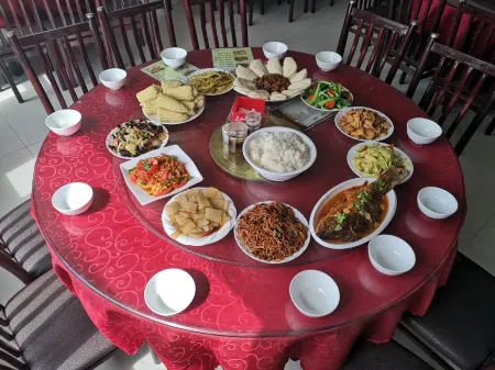 Jingbian Xiangxiang Hotel Отели рядом с достопримечательностью «The Wave Valley Scenic Area»