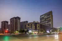Lanou Hotel ( JingHua Living Mall Store) Hotels in Yangzhou