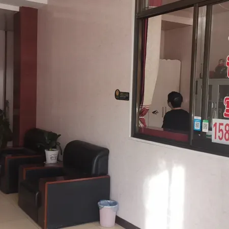 Wenshui Eryi Hotel