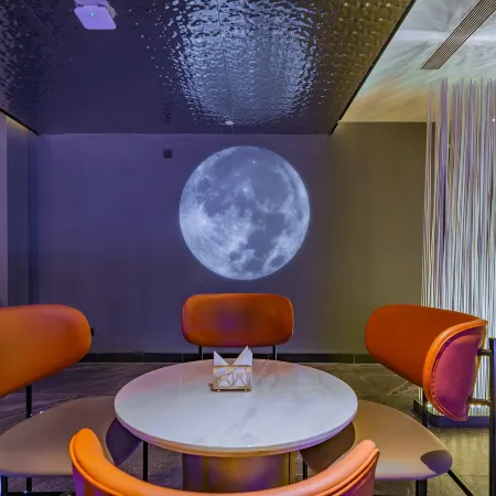 Theme Sky Hotel Отели рядом с достопримечательностью «Монастырь Веньшу»