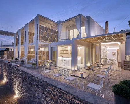 Canal Suites Hotels in Kythnos