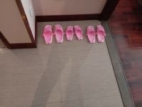 豪威凯瑞酒店(京山火车站店) - 粉红公主亲子房