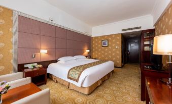 Hubei East Lake HotelOver view