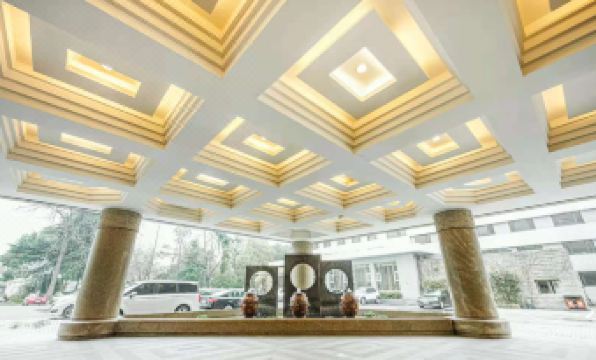 Shuangmenlou Hotel