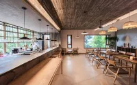 Ma'er Mountain Swallow's Nest · Hill Rest Homestay - avec sources thermales