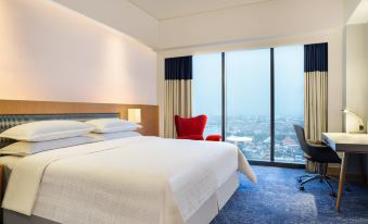 Four Points by Sheraton Surabaya, Tunjungan Plaza